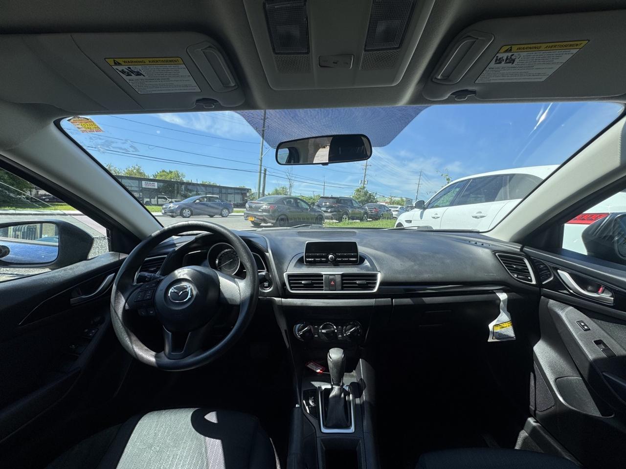 2015 Mazda MAZDA3 I Sport Photo
