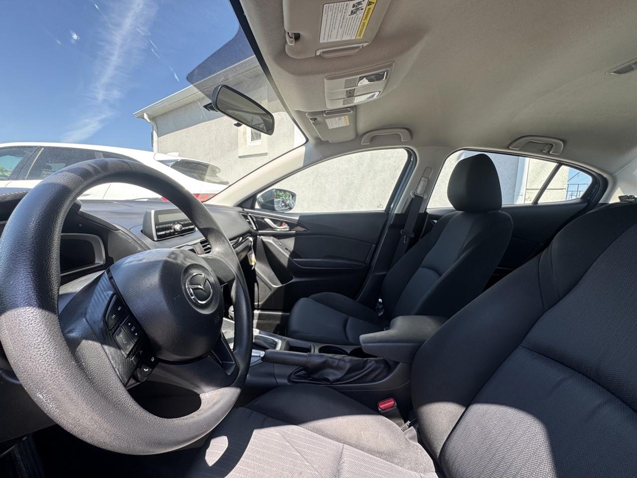 2015 Mazda MAZDA3 I Sport Photo