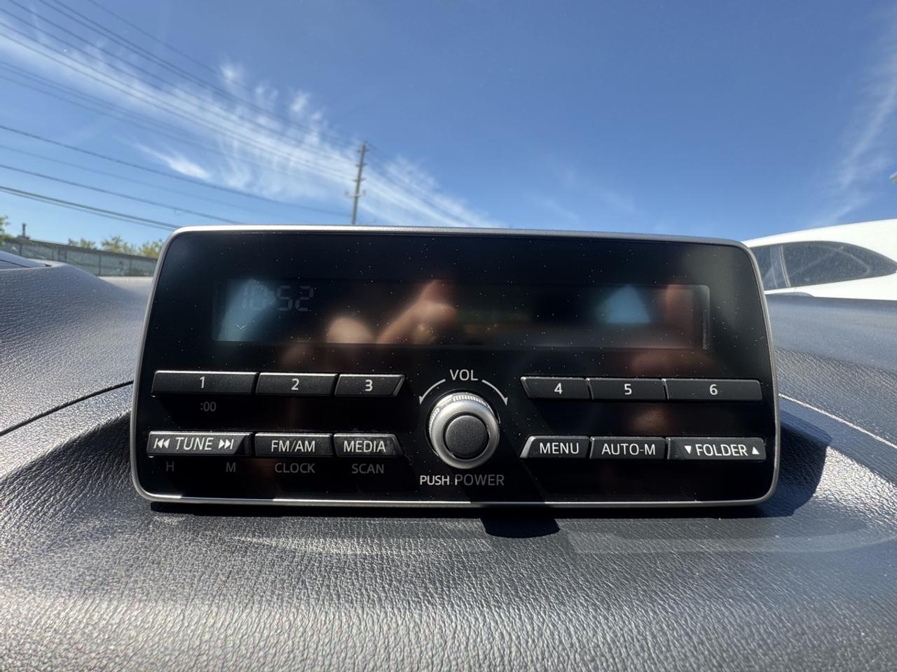 2015 Mazda MAZDA3 I Sport Photo
