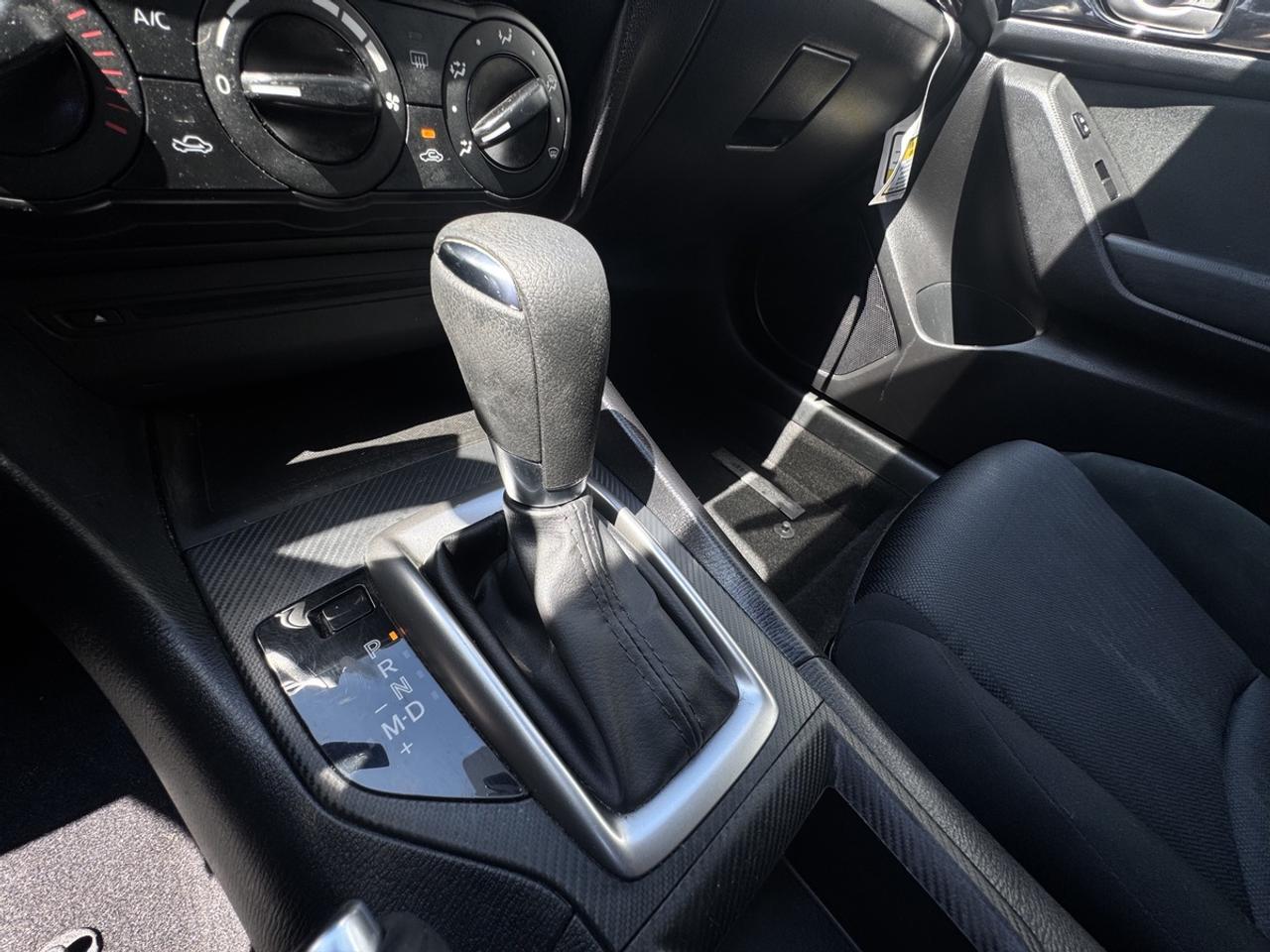 2015 Mazda MAZDA3 I Sport Photo