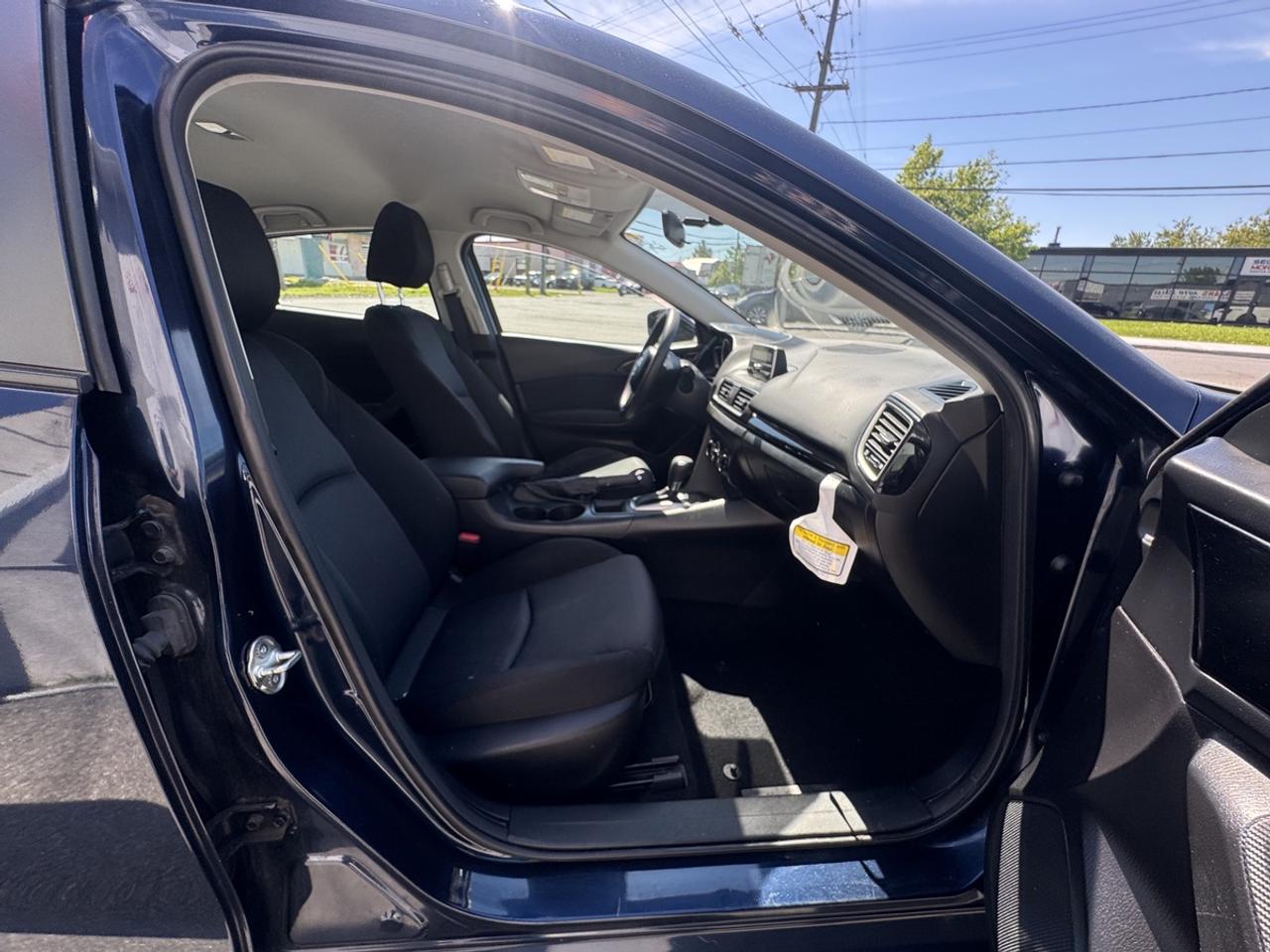 2015 Mazda MAZDA3 I Sport Photo