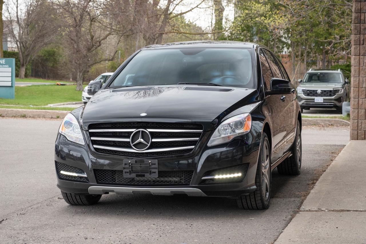 2012 Mercedes-Benz R-Class R350 4MATIC w/ 3rd Row Photo2