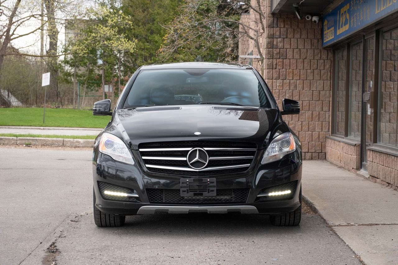 2012 Mercedes-Benz R-Class R350 4MATIC w/ 3rd Row Photo
