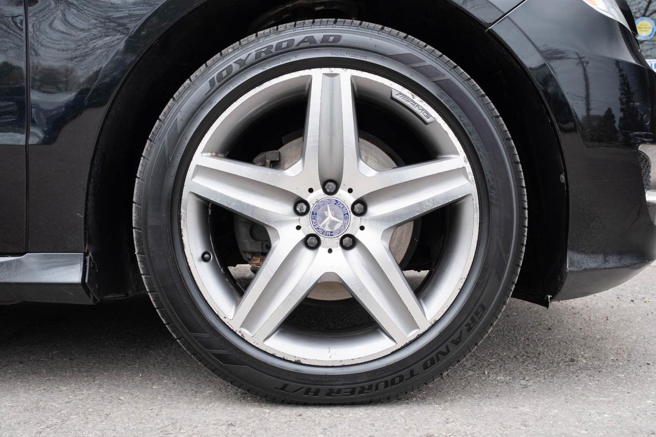 2012 Mercedes-Benz R-Class R350 4MATIC w/ 3rd Row Photo