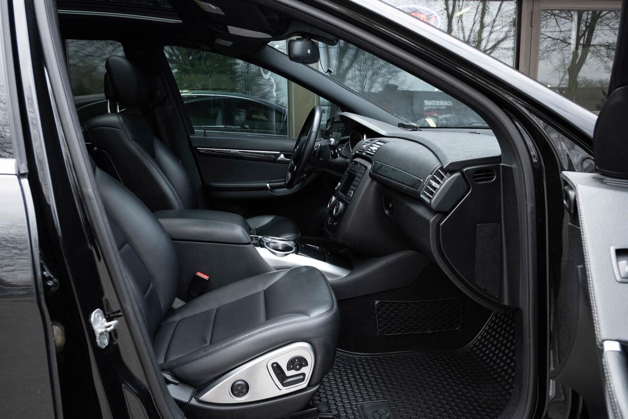 2012 Mercedes-Benz R-Class R350 4MATIC w/ 3rd Row Photo