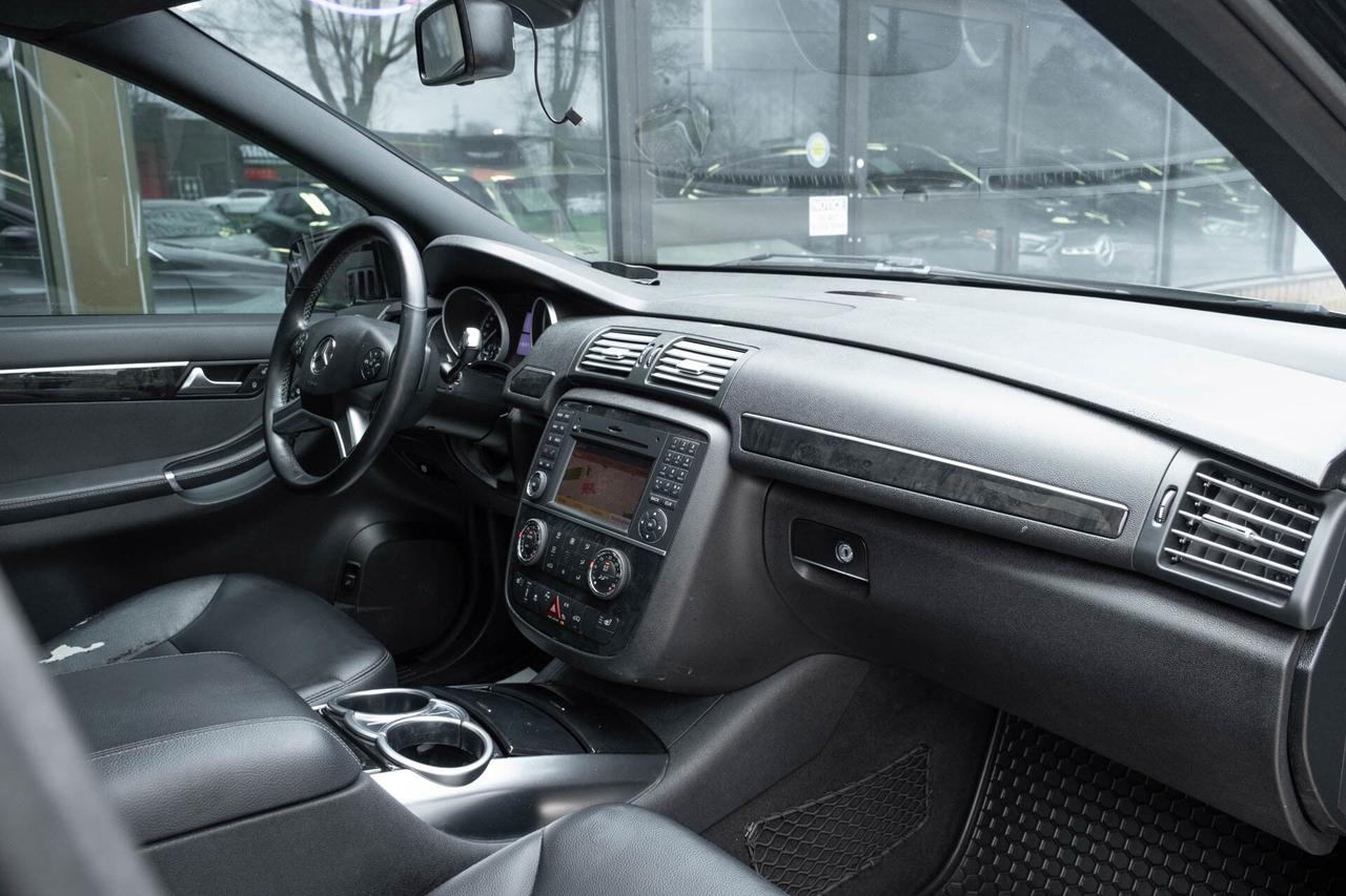 2012 Mercedes-Benz R-Class R350 4MATIC w/ 3rd Row Photo