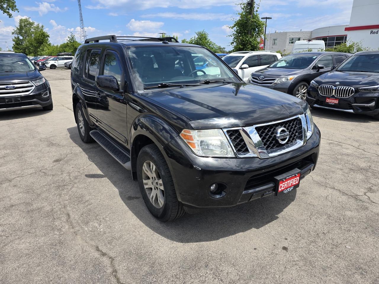 2012 Nissan Pathfinder SV Photo