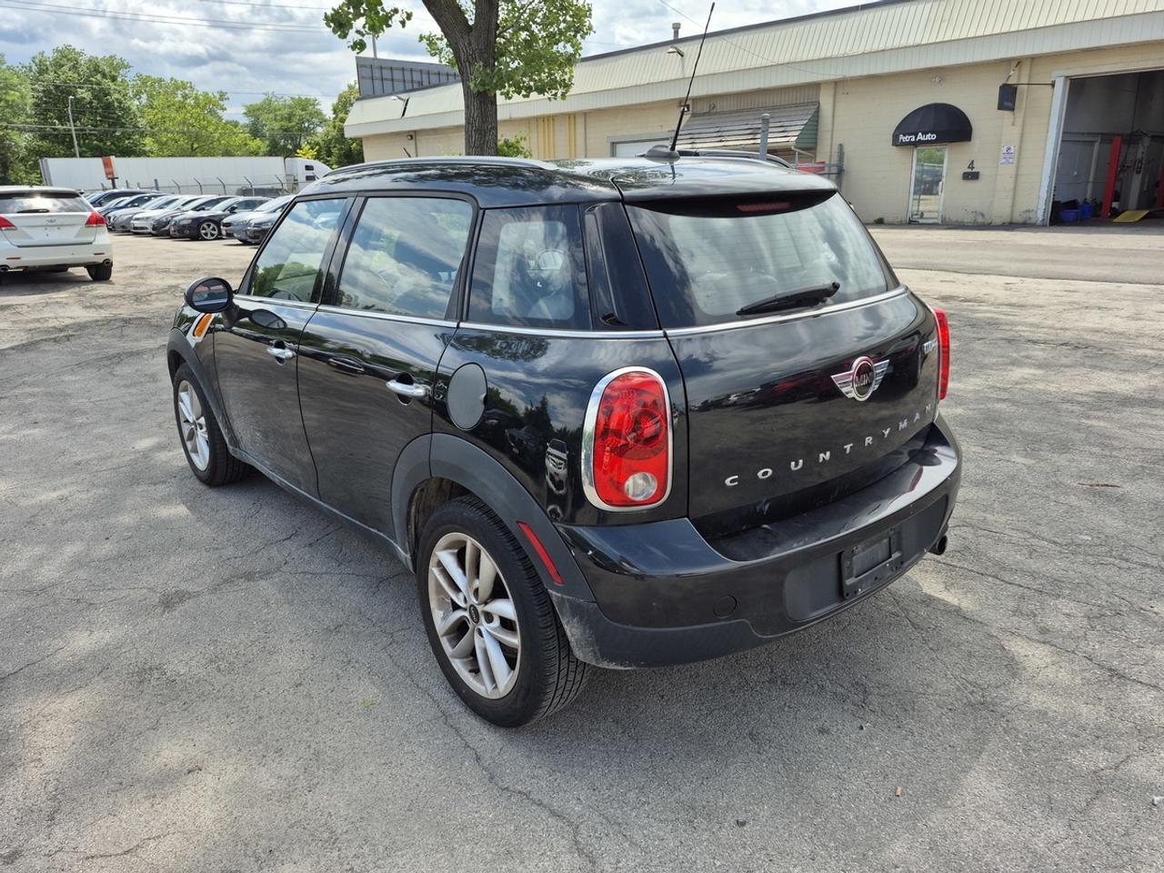 2014 MINI Countryman Base Photo