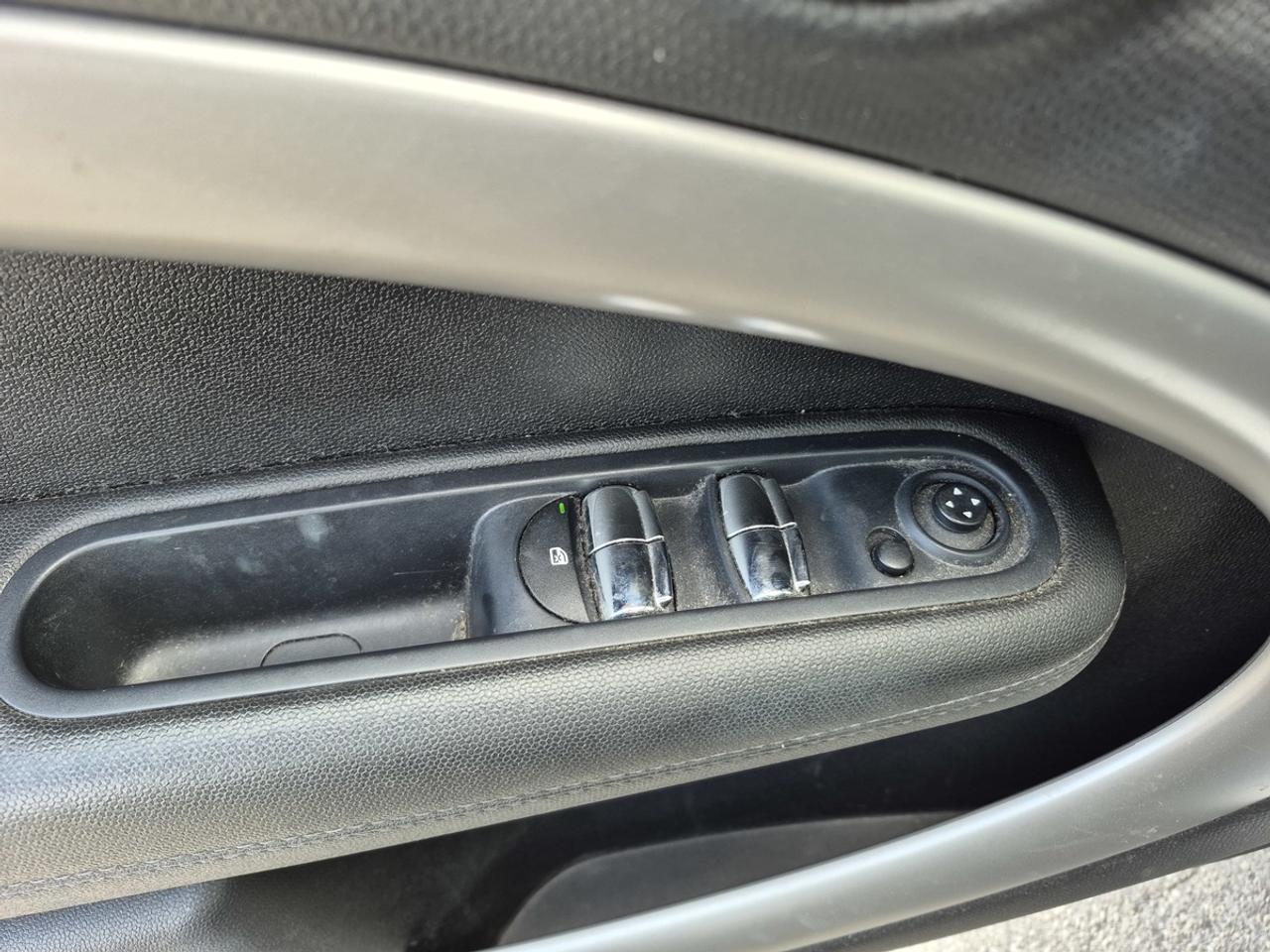 2014 MINI Countryman Base Photo