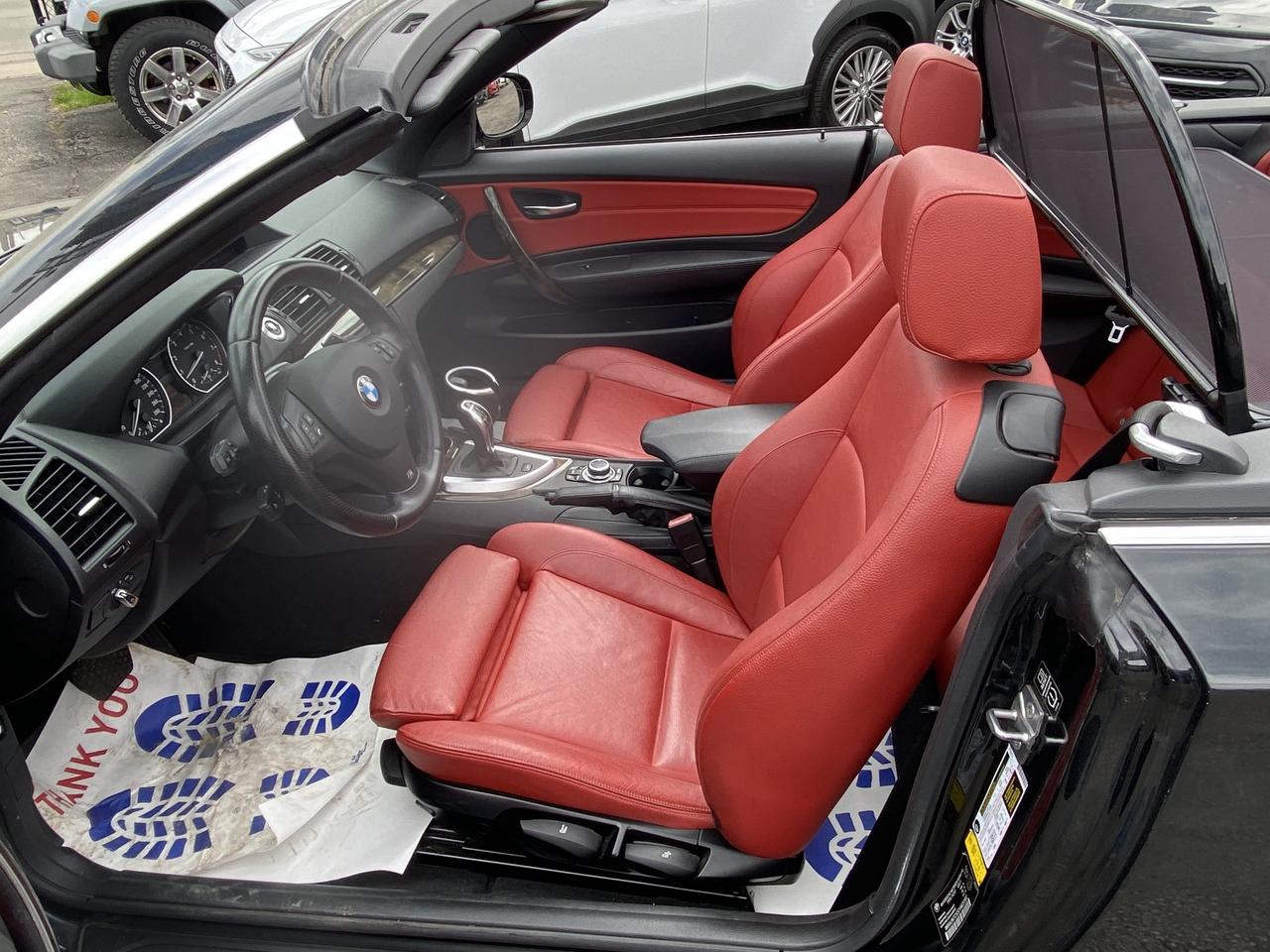 2012 BMW 1 Series 2dr Cabriolet 135i Photo