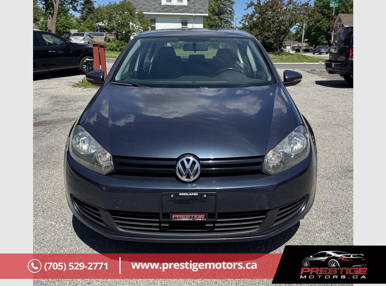 2010 Volkswagen Golf  Photo