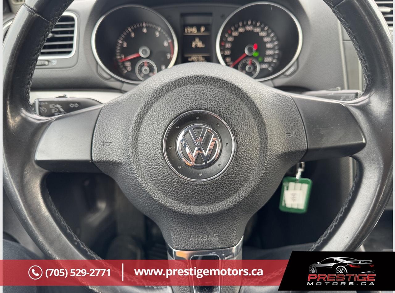 2010 Volkswagen Golf  Photo