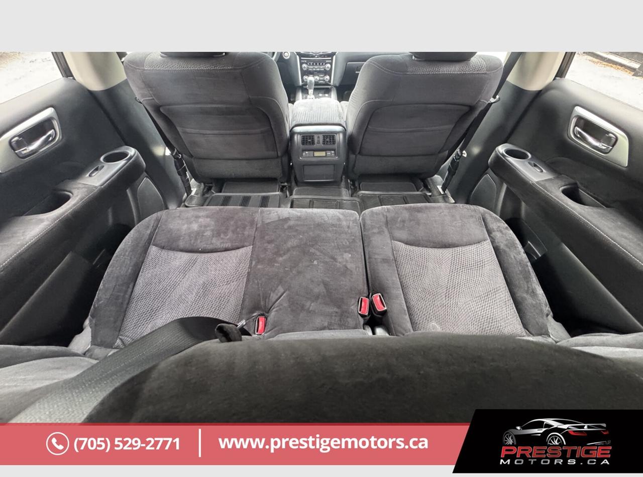 2015 Nissan Pathfinder SL Photo