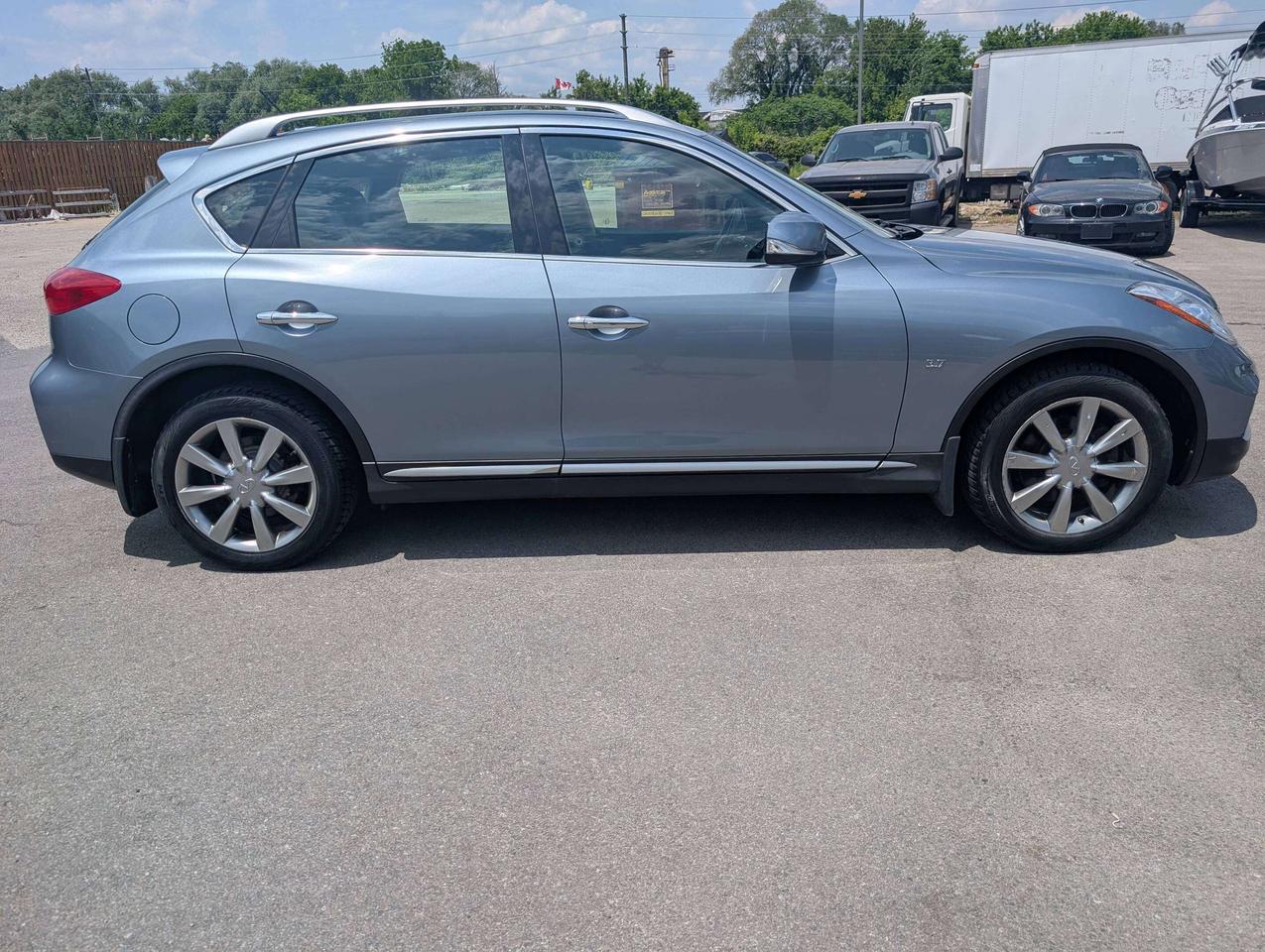 2017 Infiniti QX50 Premium Sunroof  BACKUP CAMERA AWD Photo