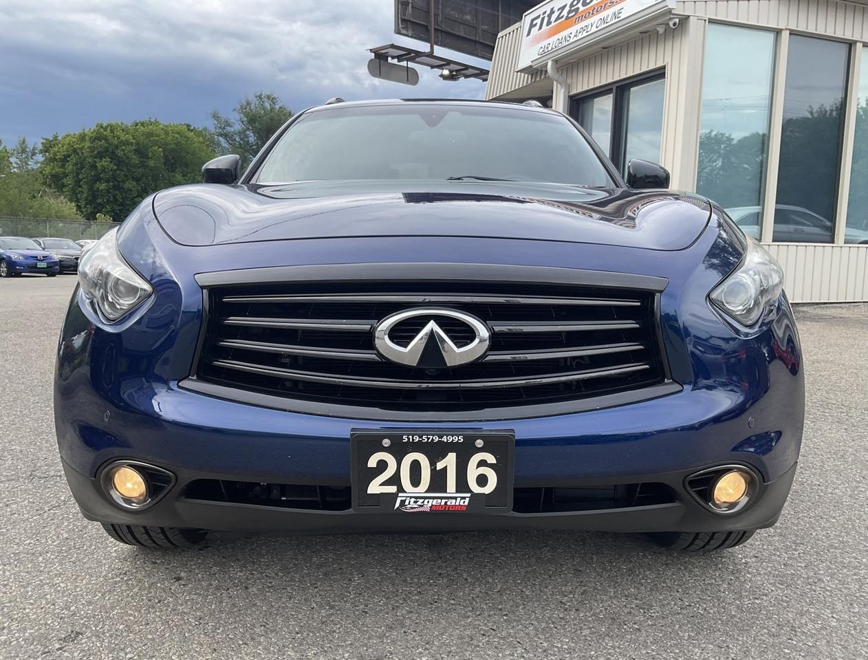 2016 Infiniti QX70 S AWD - LEATHER! NAV! 360 CAM! COOLED SEATS! SUNRO Photo