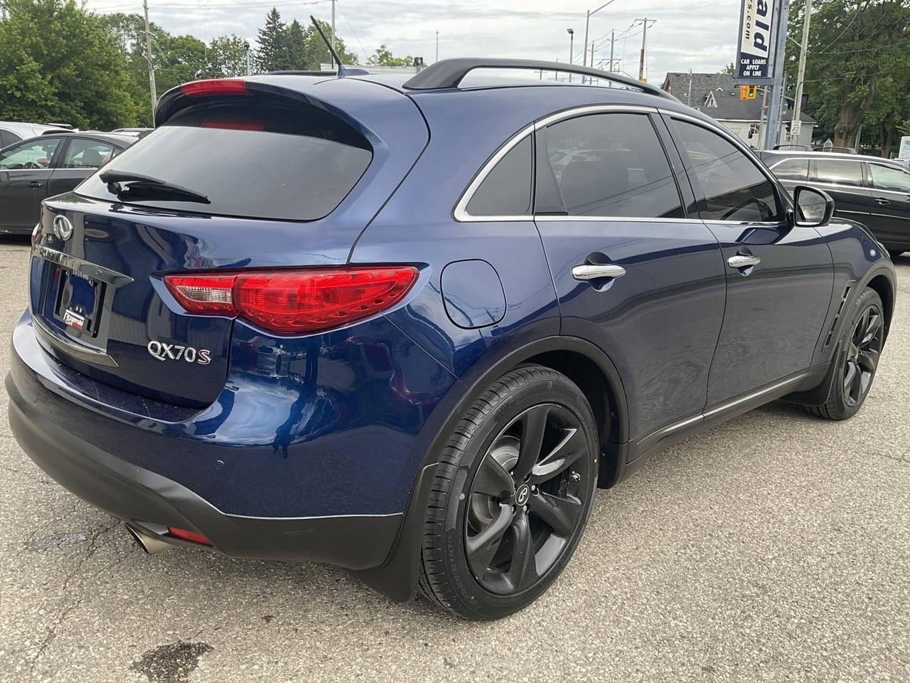 2016 Infiniti QX70 S AWD - LEATHER! NAV! 360 CAM! COOLED SEATS! SUNRO Photo