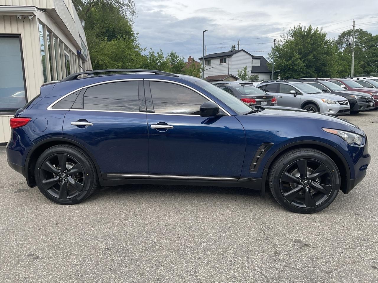 2016 Infiniti QX70 S AWD - LEATHER! NAV! 360 CAM! COOLED SEATS! SUNRO Photo