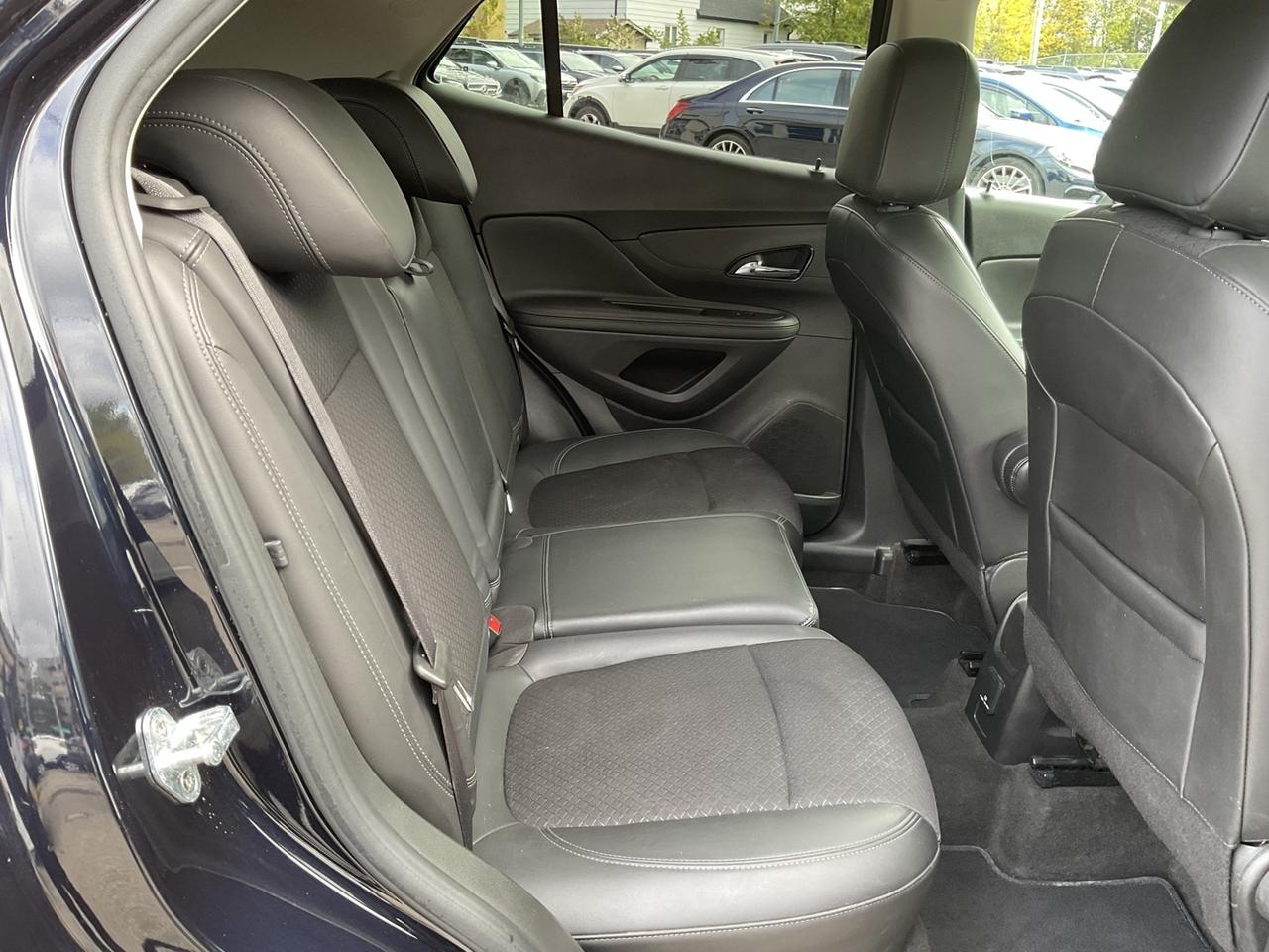 2022 Buick Encore Preferred AWD - CAR PLAY! BACK-UP CAM! BSM! Photo