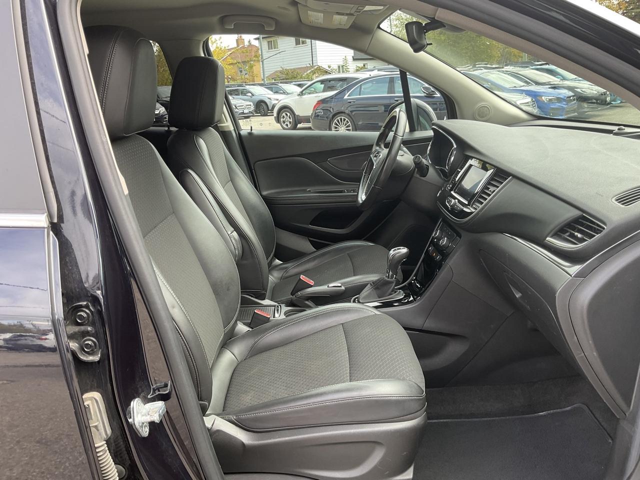 2022 Buick Encore Preferred AWD - CAR PLAY! BACK-UP CAM! BSM! Photo