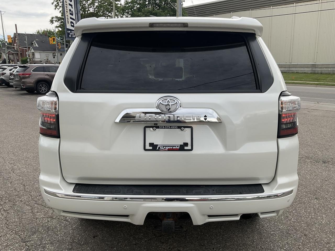 2014 Toyota 4Runner LIMITED 4WD - LEATHER! NAV! BACK-UP CAM! COOLED SE Photo