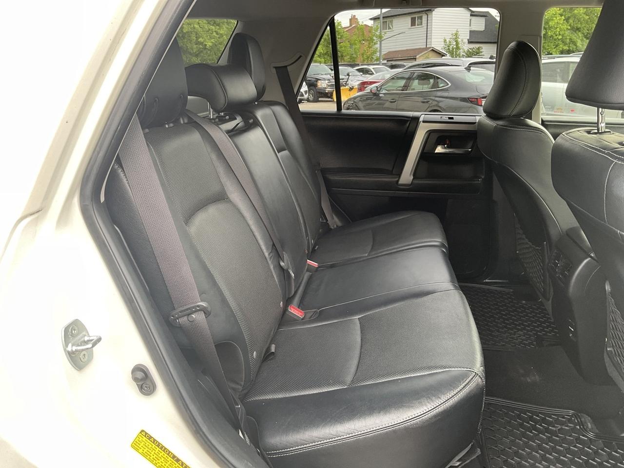 2014 Toyota 4Runner LIMITED 4WD - LEATHER! NAV! BACK-UP CAM! COOLED SE Photo