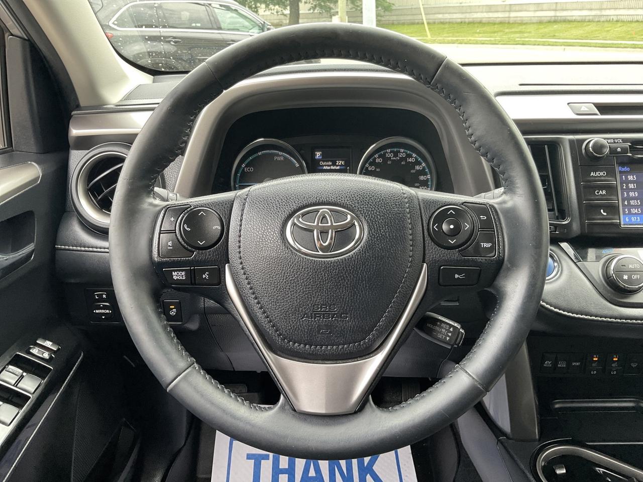 2018 Toyota RAV4 HYBRID XLE - BACK-UP CAM! BSM! SAFETY SENSE! SUNRO Photo