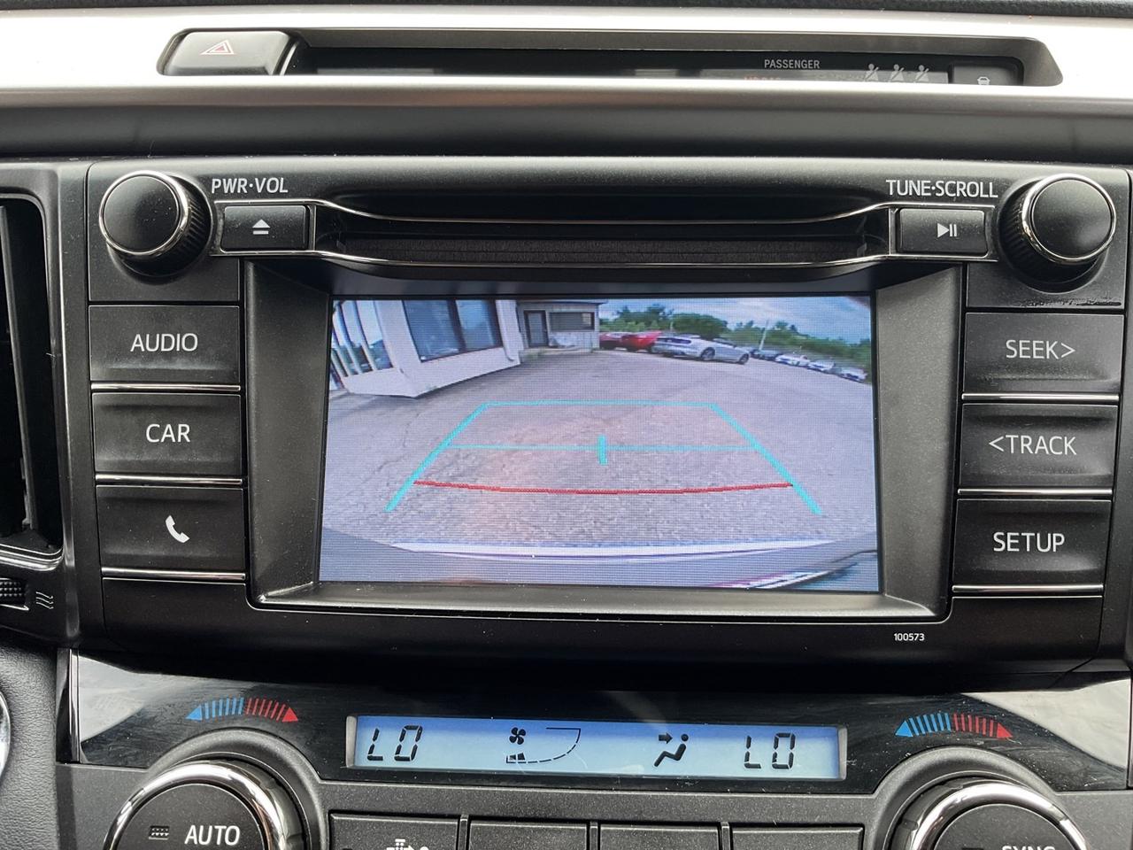 2018 Toyota RAV4 HYBRID XLE - BACK-UP CAM! BSM! SAFETY SENSE! SUNRO Photo