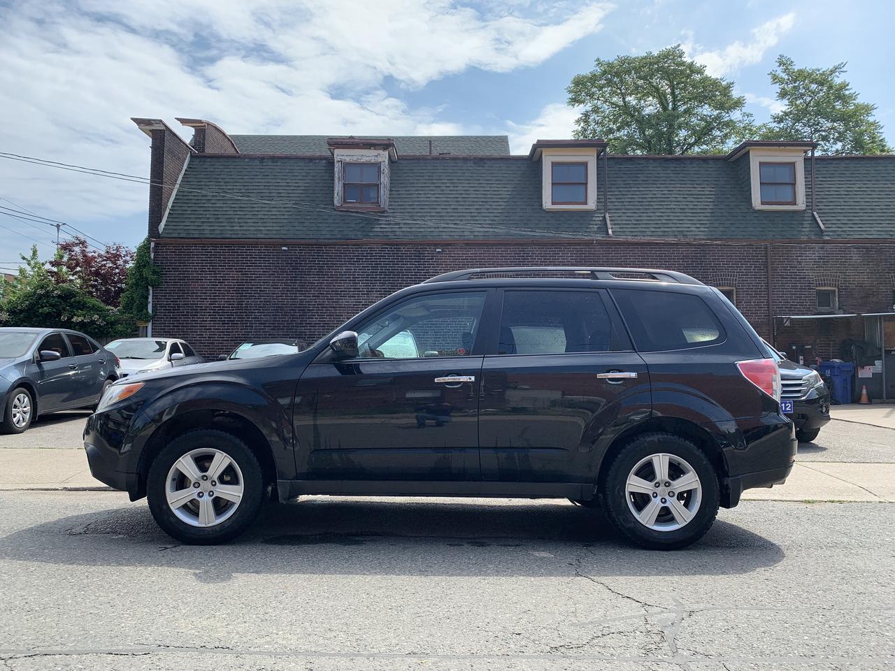 2009 Subaru Forester 4dr Auto X w-Premium Pkg Photo