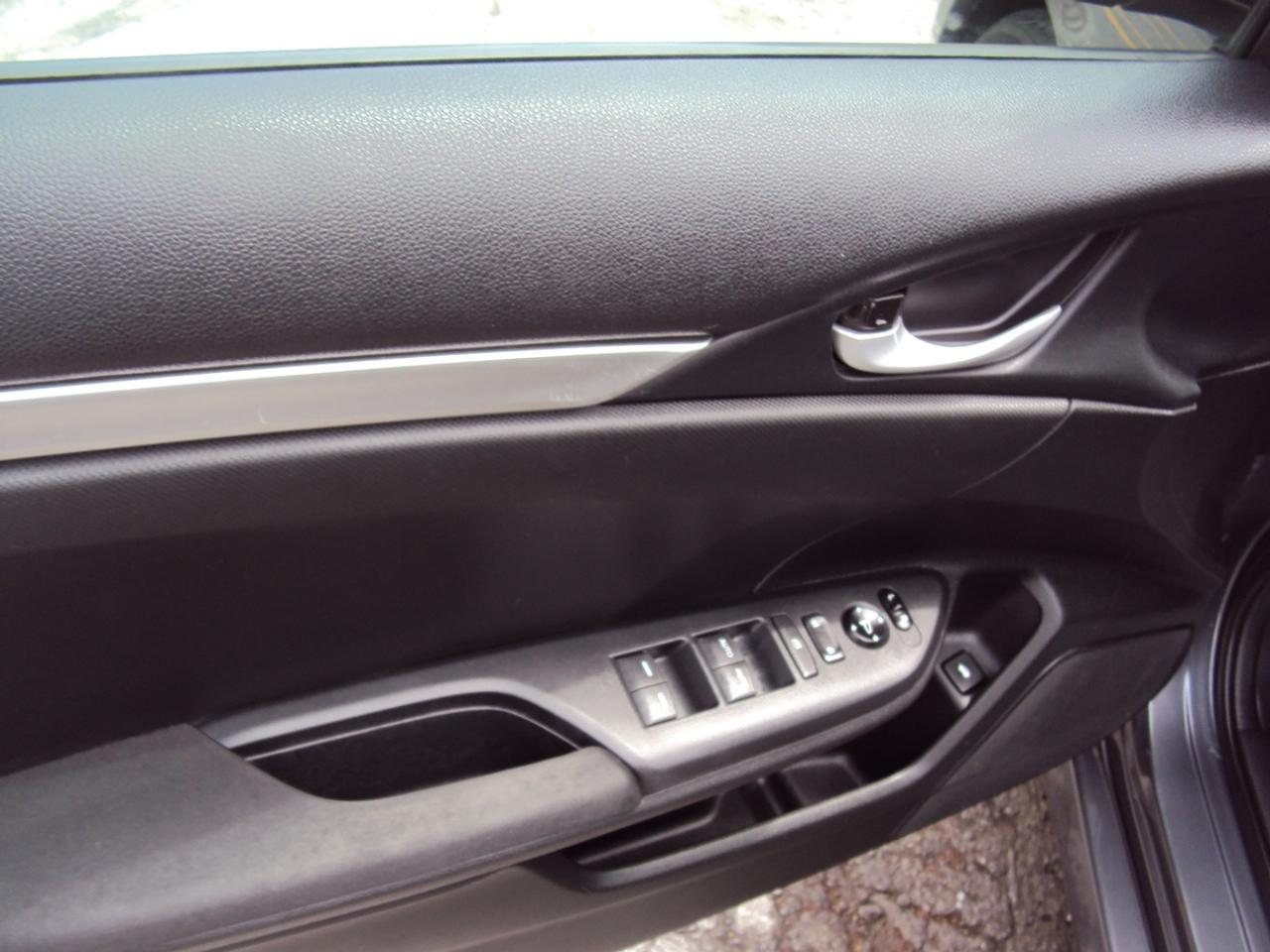 2017 Honda Civic LX Photo