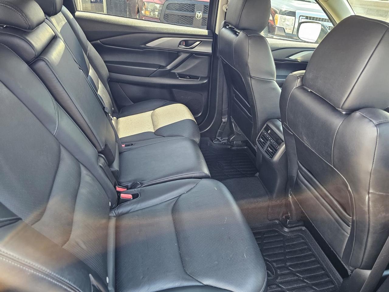 2017 Mazda CX-9 TOURING Photo3