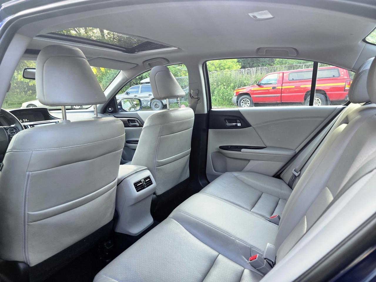 2016 Honda Accord EX-L | No Accidents! Photo