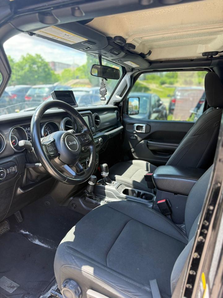 2021 Jeep Wrangler SPORT Photo