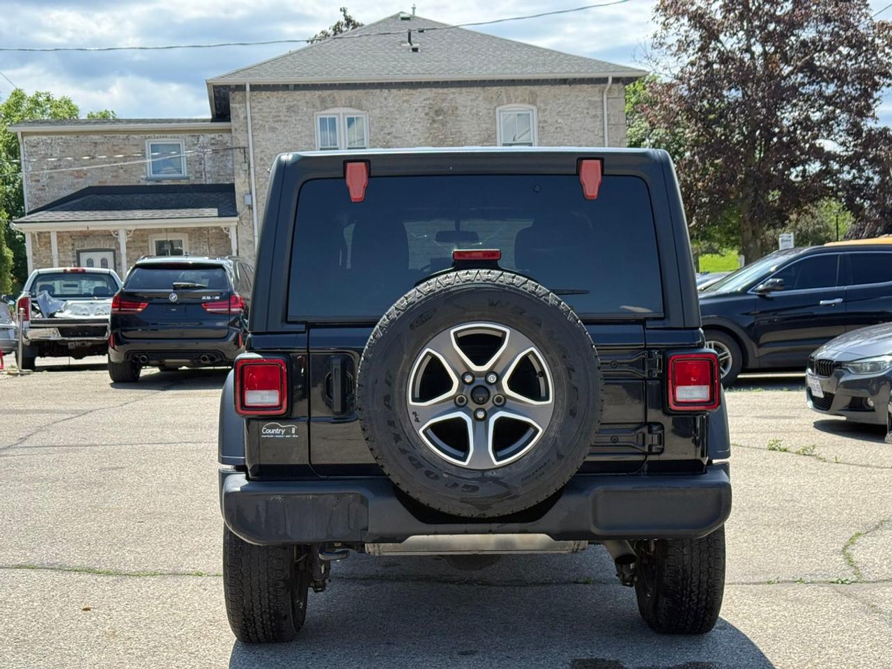 2021 Jeep Wrangler SPORT Photo