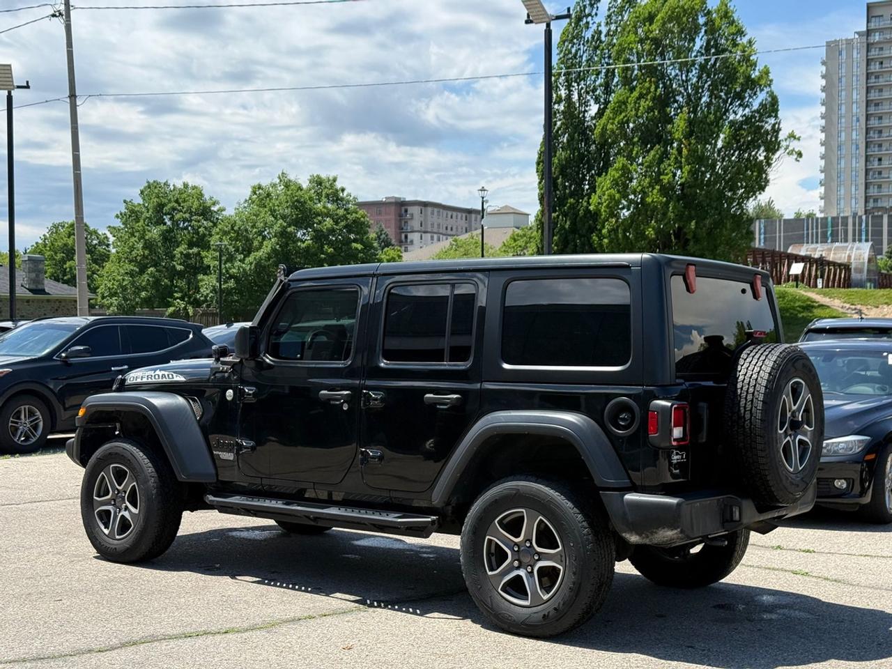 2021 Jeep Wrangler SPORT Photo