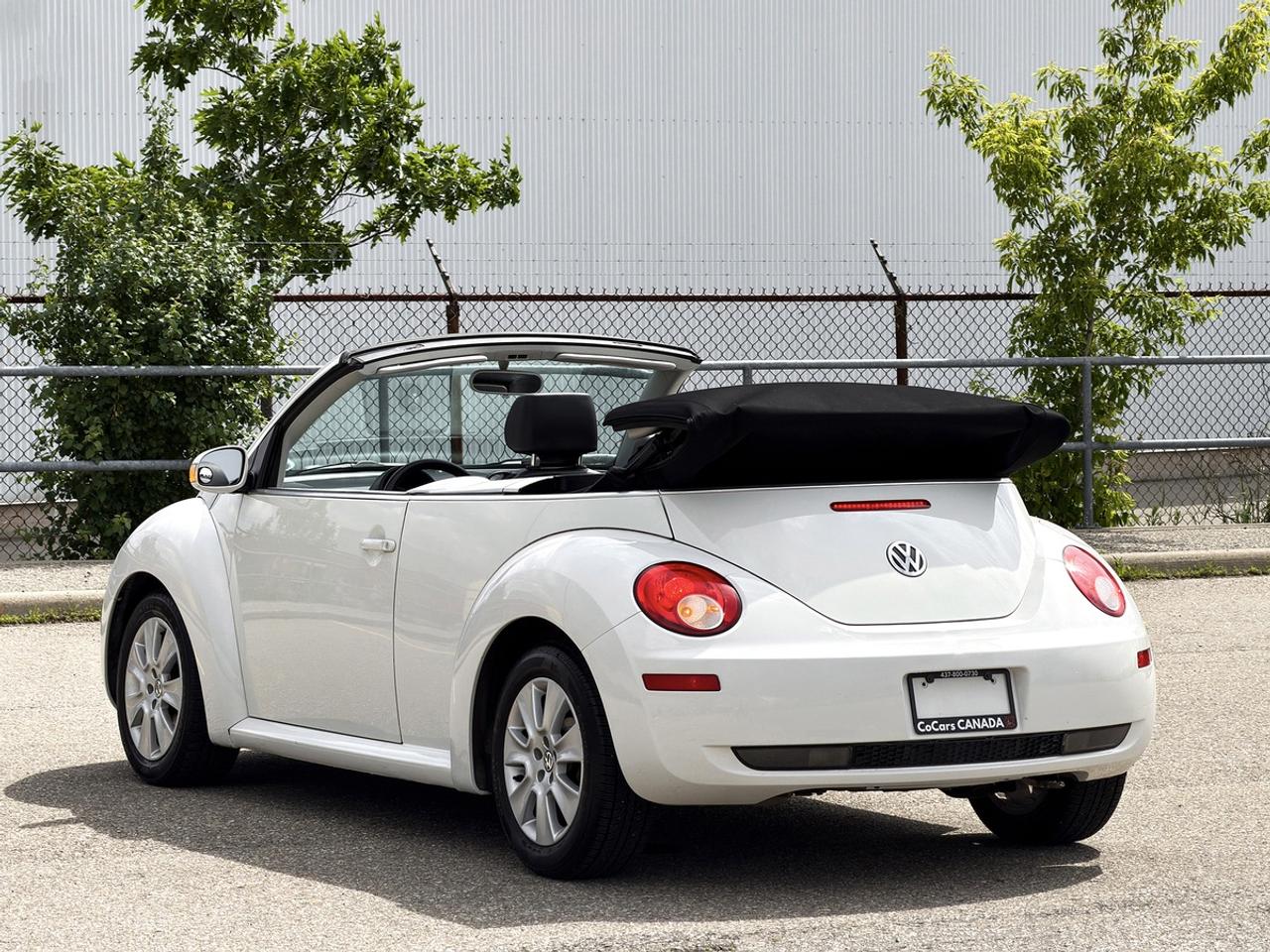 2010 Volkswagen New Beetle Comfortline Convertible Photo