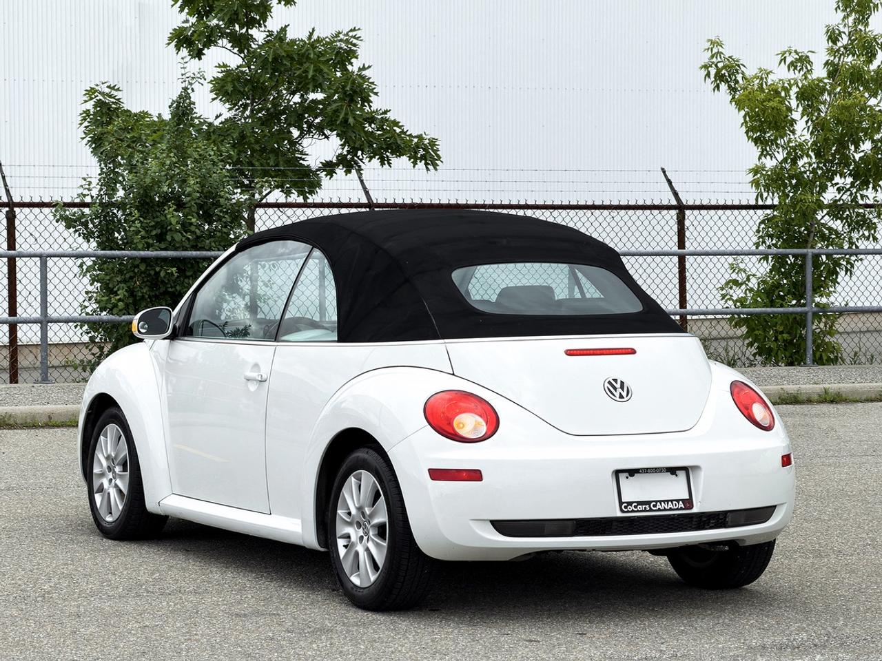 2010 Volkswagen New Beetle Comfortline Convertible Photo