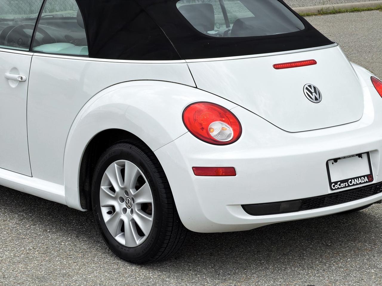 2010 Volkswagen New Beetle Comfortline Convertible Photo