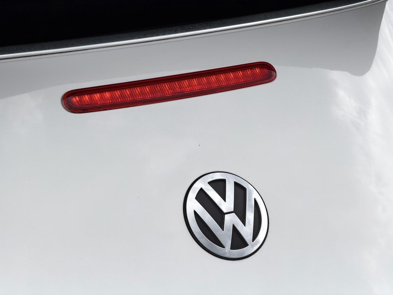 2010 Volkswagen New Beetle Comfortline Convertible Photo
