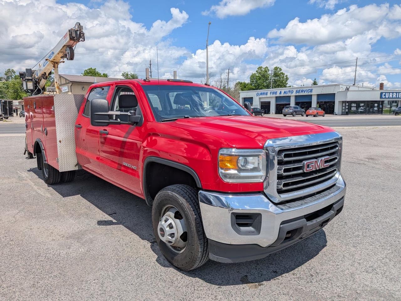 2018 GMC Sierra 3500HD crew cab-chassis bed Photo