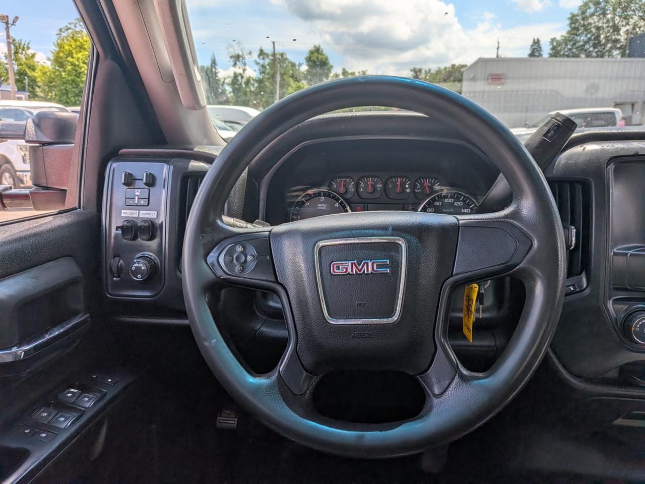 2018 GMC Sierra 3500HD crew cab-chassis bed Photo