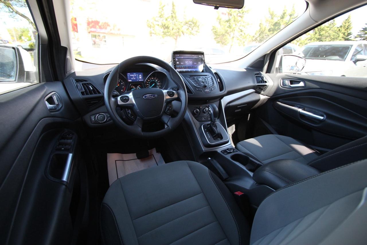 2013 Ford Escape SE - CLEAN CARFAX, NO ACCIDENTS Photo3
