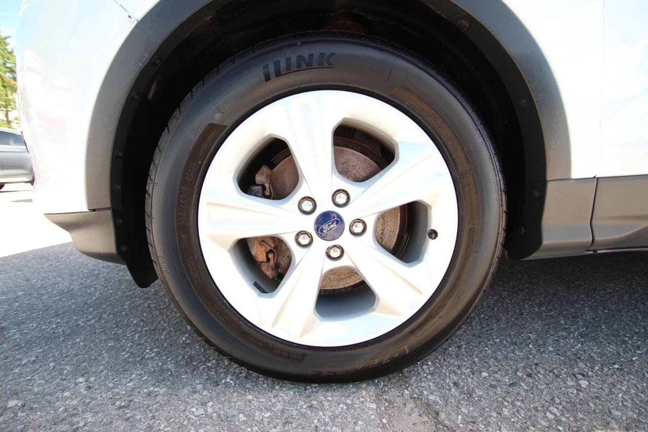 2013 Ford Escape SE - CLEAN CARFAX, NO ACCIDENTS Photo