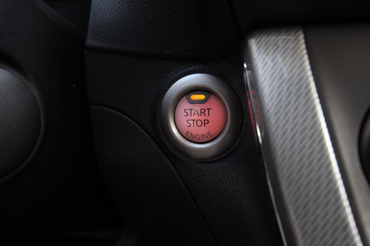 2014 Nissan Sentra SV - NO ACCIDENTS DEALER SERVICED Photo