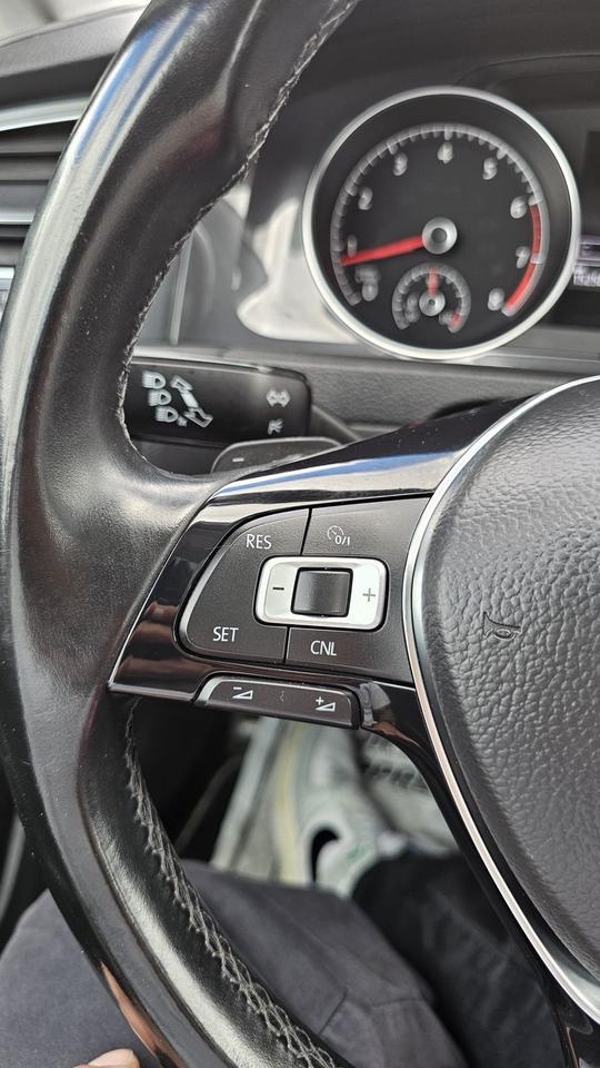 2018 Volkswagen Golf Alltrack DSG Photo