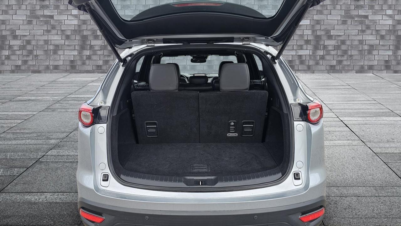 2017 Mazda CX-9 Grand Touring Photo