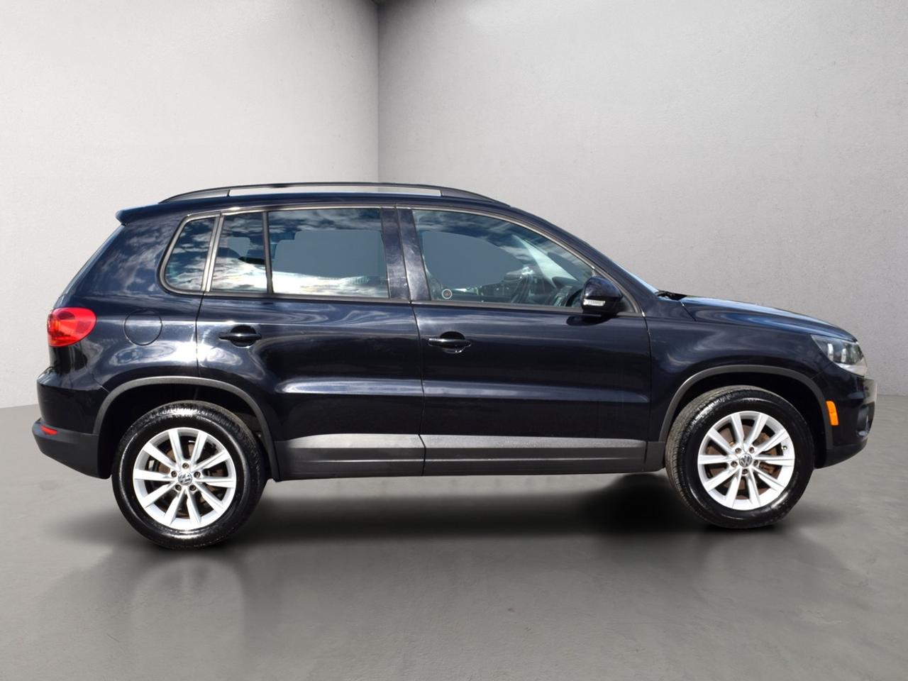 2015 Volkswagen Tiguan S Photo3