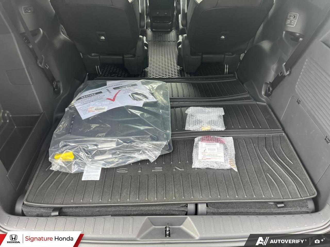 2026 Toyota Sienna XSE Photo