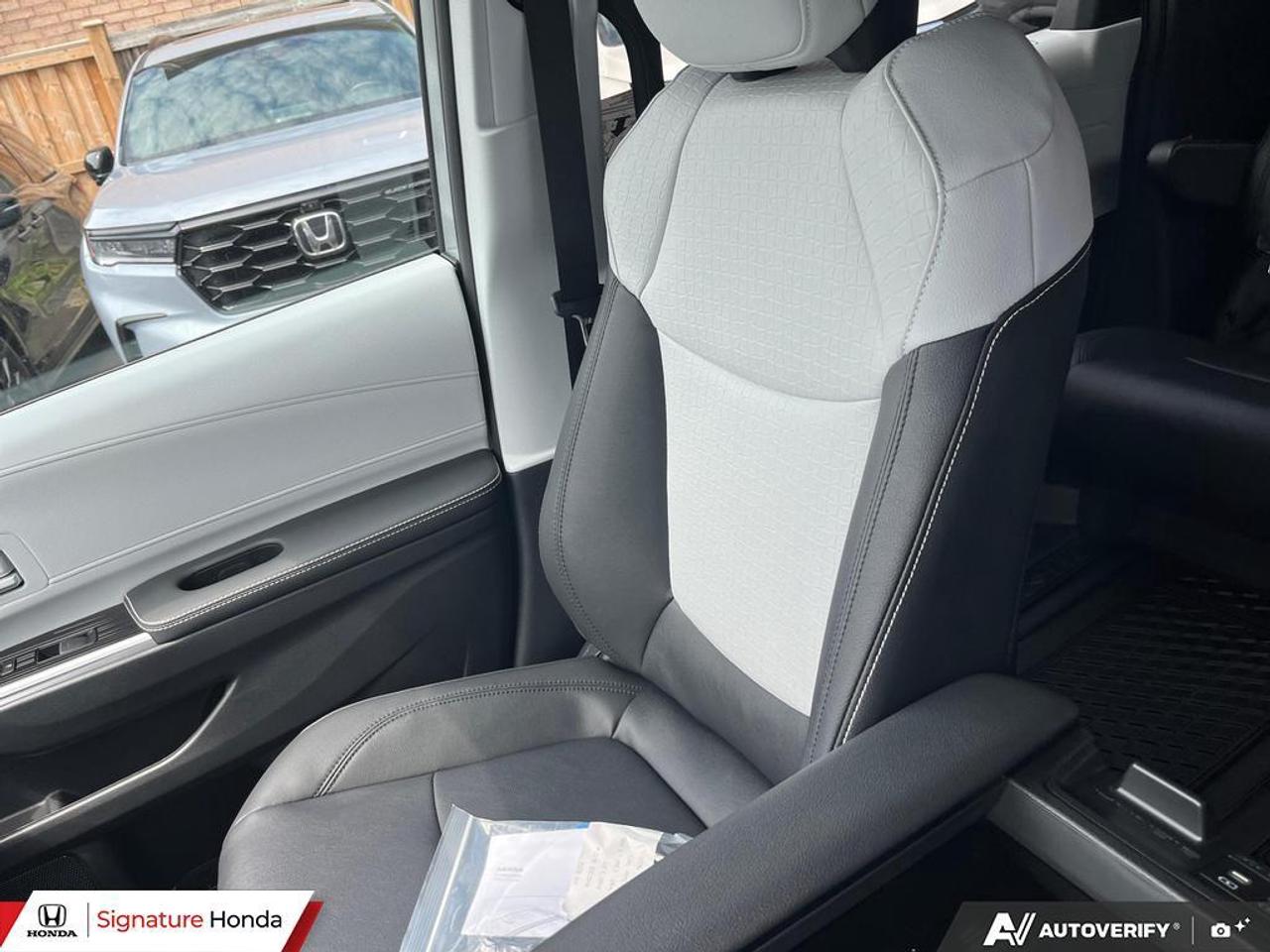 2026 Toyota Sienna XSE Photo