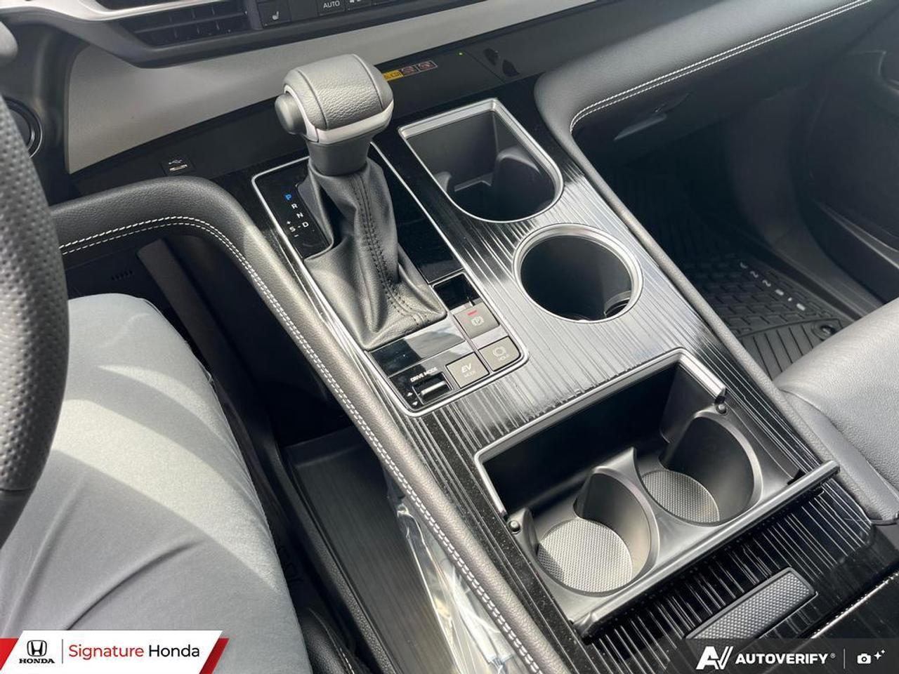 2026 Toyota Sienna XSE Photo