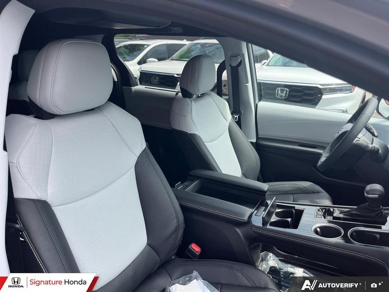 2026 Toyota Sienna XSE Photo